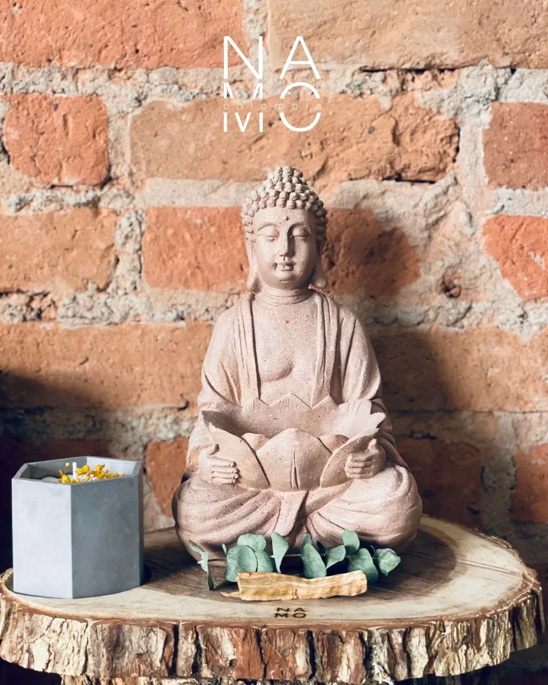 N0106 Buddha Cuenco de Loto 30cm